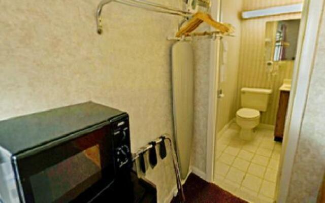 Americas Best Value Inn Lee