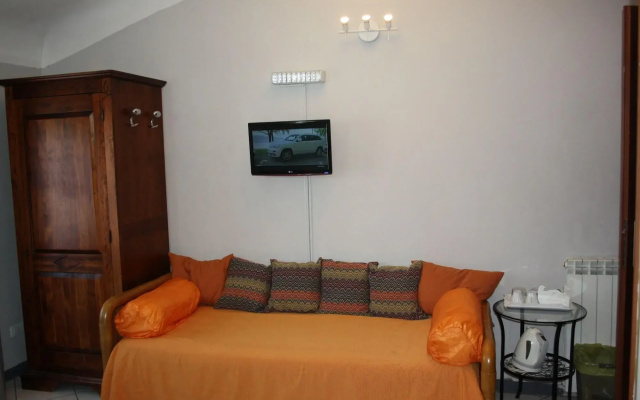 Fanti Rooms