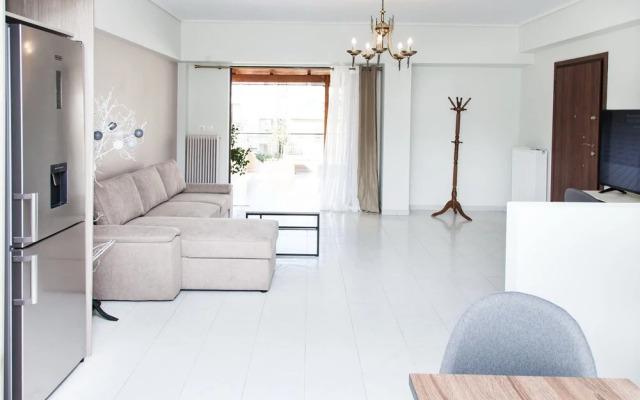 Gorgeous apt in Faliro with view