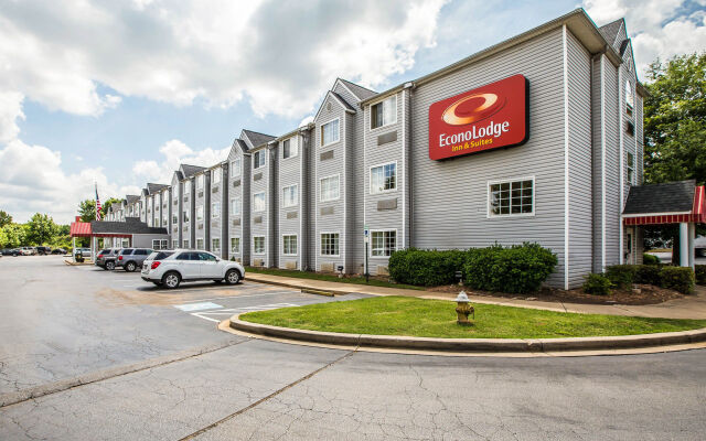 Econo Lodge & Suites Greenville