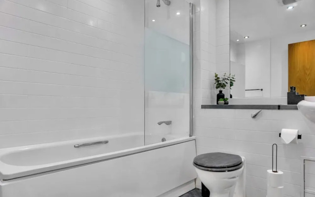 2 Bed Penthouse With Beautiful City Views