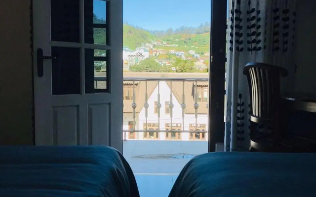Vista Rooms Lake View 2