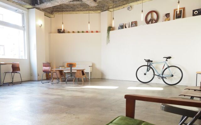 almond hostel & cafe Shibuya