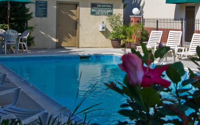 Best Western Plus Russellville Hotel & Suites