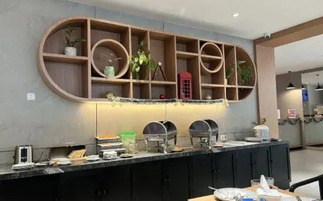 M Hotel Medan