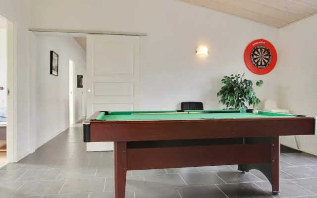 10 Person Holiday Home in Blavand-by Traum