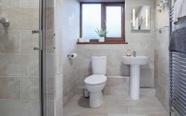 The Beacon - 3 Bed - Ludchurch