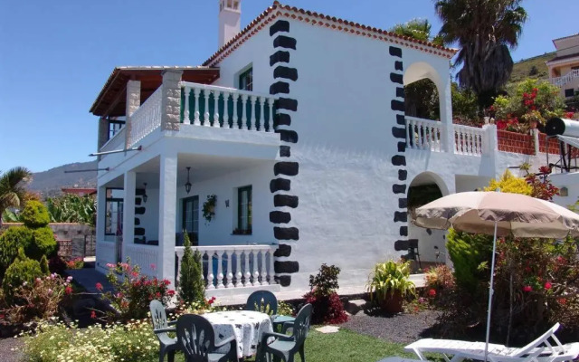 Apartamentos Finca Casa Jardín