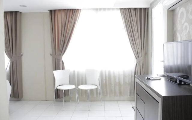 Spacious Studio Room at The Jarrdin Cihampelas Apartment – Guest Rooms – Bandung