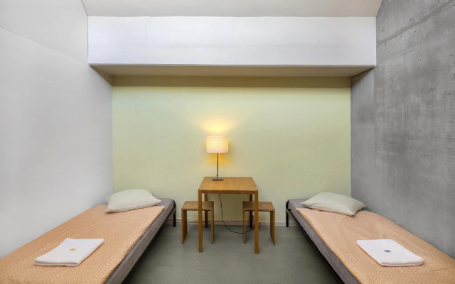 Lausanne Youth Hostel Jeunotel