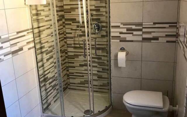 Eleven Bed & Breakfast