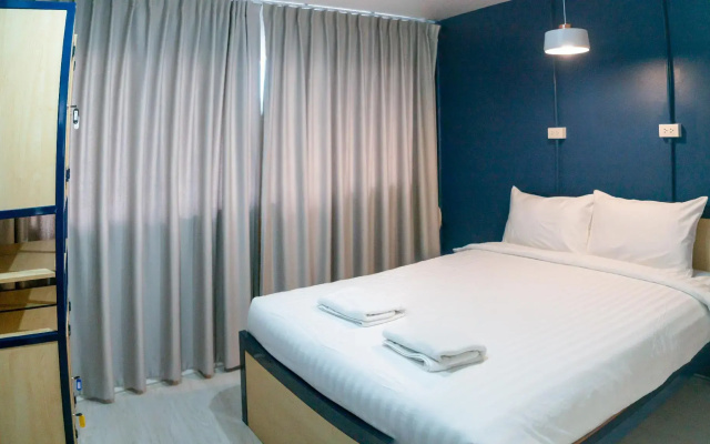 Local Time Bangkok - Hostel