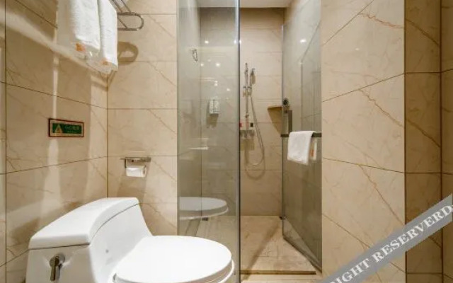 Vienna 3 Best Hotel(Guiyang Huaxi Univercity Castle Branch)