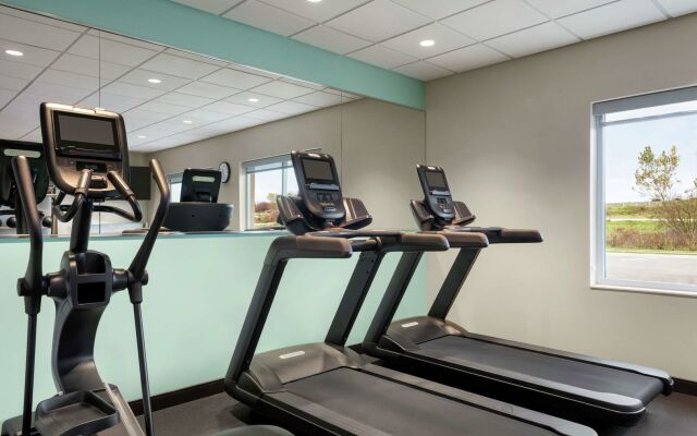 Tru By Hilton Milwaukee Brookfield