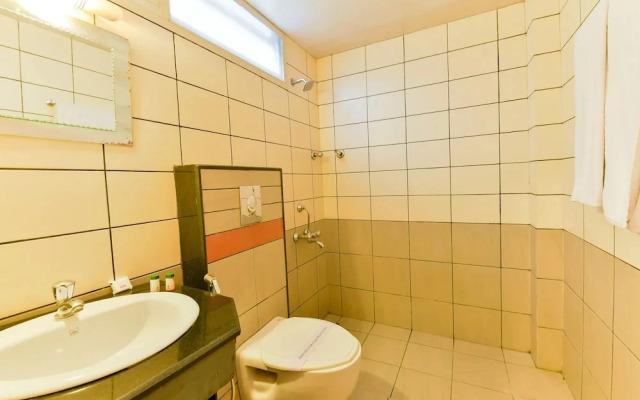 Hotel Woodlands by OYO Rooms