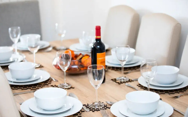 Brightleap Apartments - Hopton House