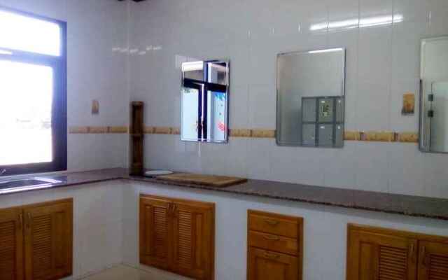 2Stoned Dormitory, Koh Phangan