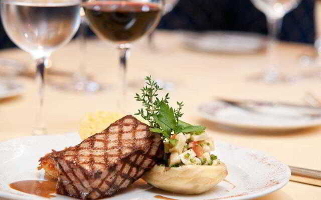 Best Western Ambassador Hotel Bosten