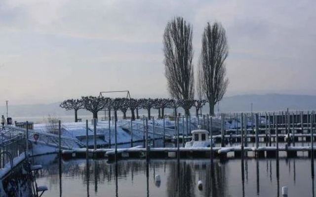 Gastehaus Zur Seepromenade