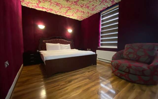 SK Baylis house hotel