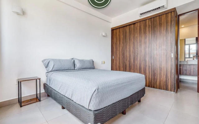 2BR Condo With Private Terrace - Near to the Beach