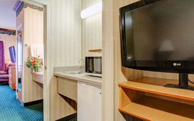 Clarion Suites Anchorage Downtown