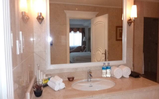 Hulun Buir Friendship International Hotel