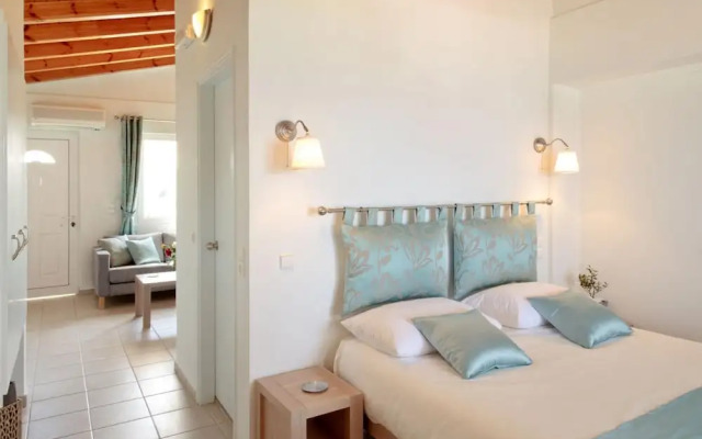 Galazio Kima Apartments - Bougainvillea Top Floor Suite 8