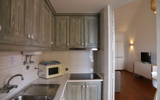 Marina Plaza - Apartments