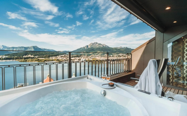 Art Deco Hotel Montana