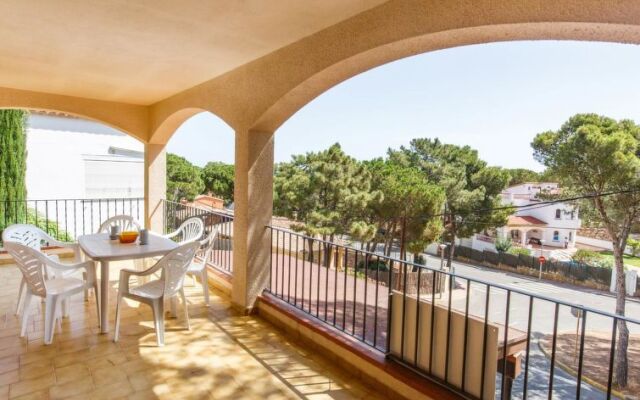 Holiday Home Apartament Isern Baix