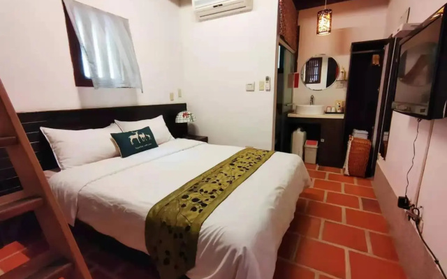 Naya"s Homestay