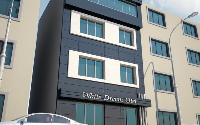 White Dream Hotel