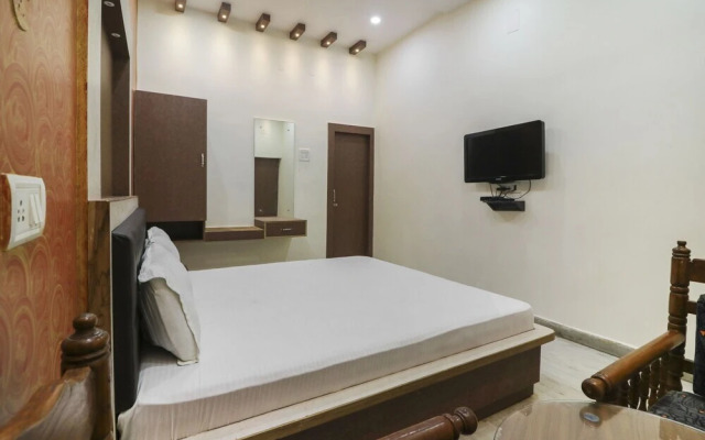 Motel J K by OYO Rooms