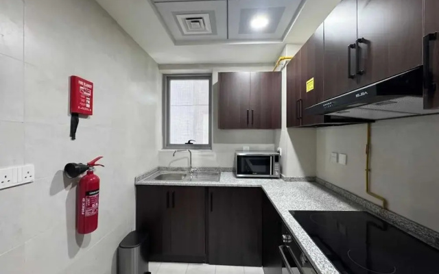 Premier 2-bedroom Lifeline apartment with free Parking