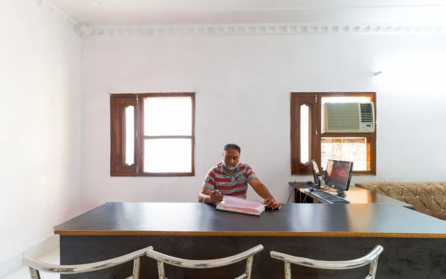 Sunshine by OYO Rooms