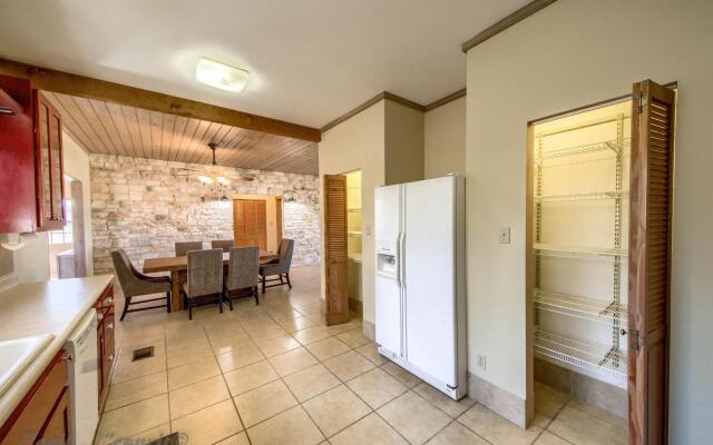 Pecan Farm Haus in Fredericksburg