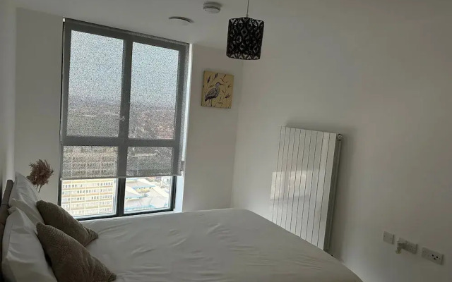 Immaculate 2-bed Apartment in East London