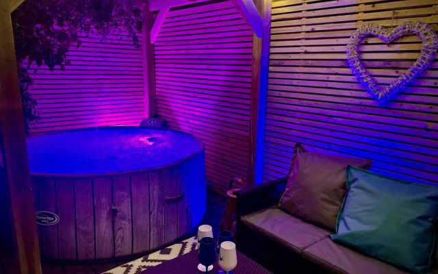 Clifton Stylish Hot Tub House in Blackpool