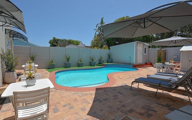 The Blue Sapphire Guesthouse