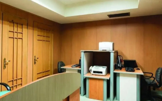 Raamtin Residence Hotel