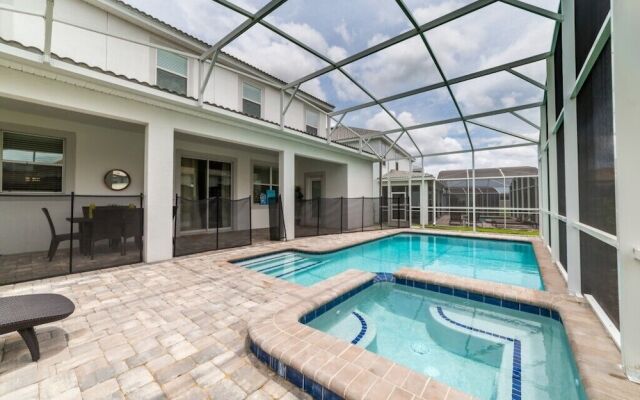 Champions Gate 6 Bedroom Villa