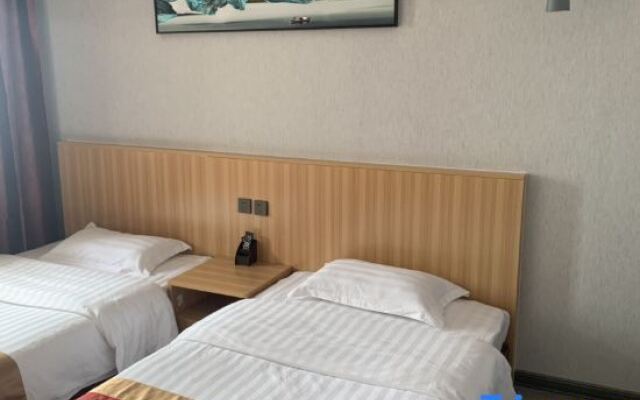 Xinyang Lakeside Boutique Hotel