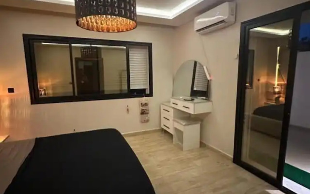Luxury Central Cosy Villa