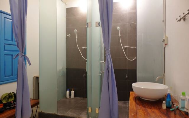 Santorino Coffee & Tea Homestay