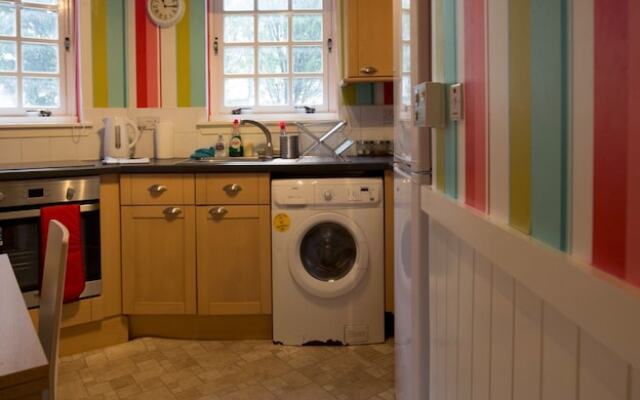 2 Bedroom Meadows Flat