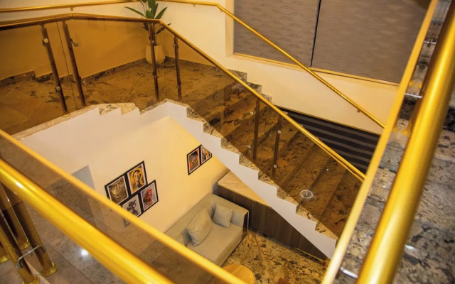 Modelo Hotel and Suites