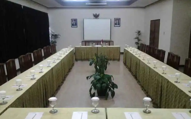 Abadi Asri Hotel