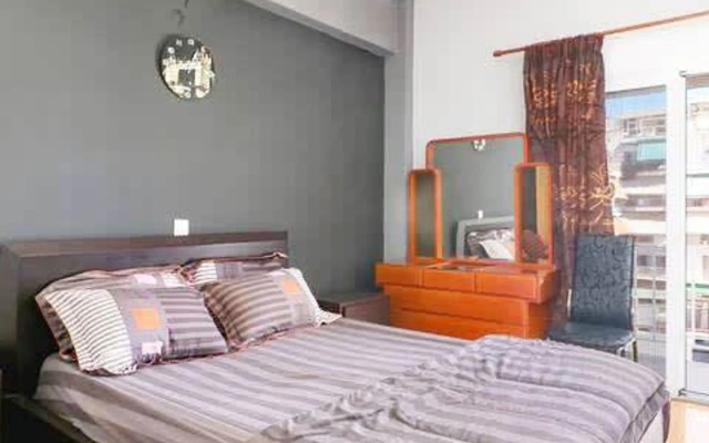 Topfloor central apartment with urban view