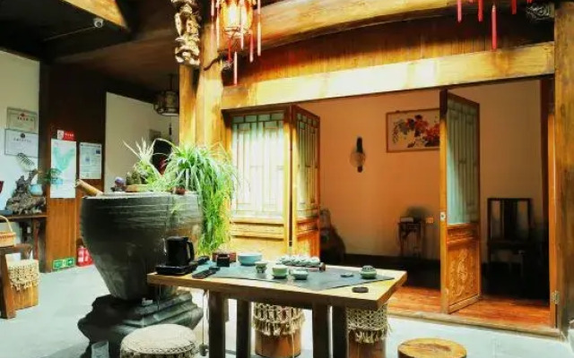 Jingmo Guesthouse